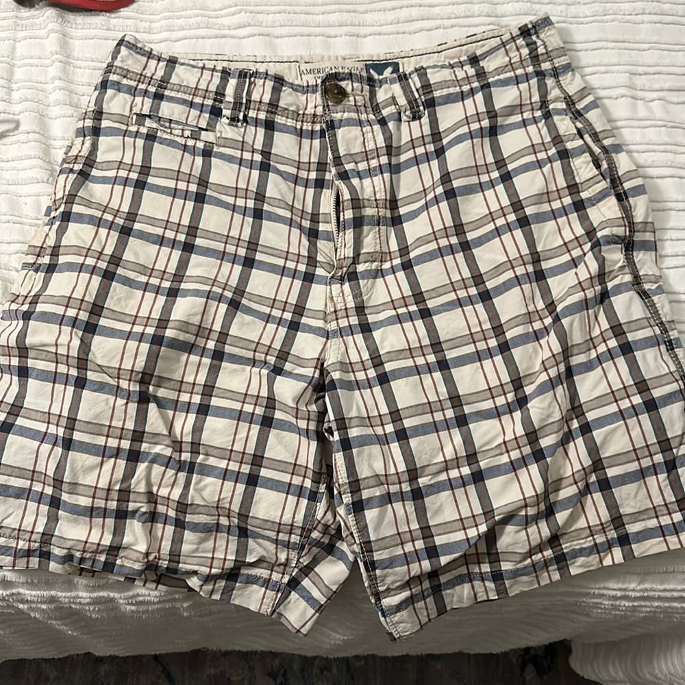 Men’s American eagle shorts